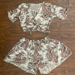 Cute short and top set